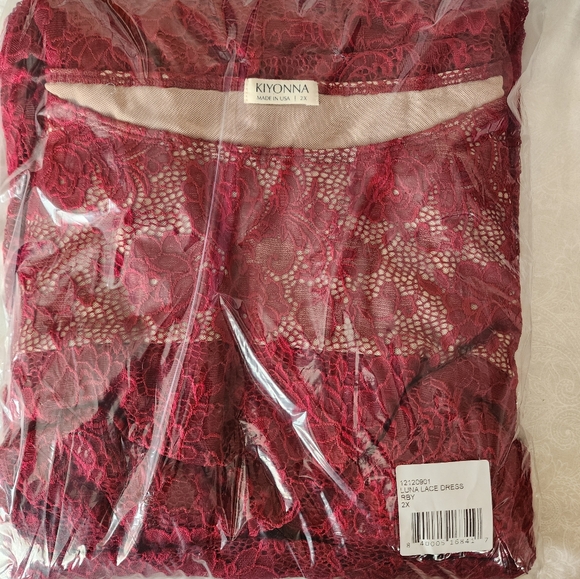 KIYONNA Luna Lace Dress Ruby 2X NWT - Picture 3 of 7